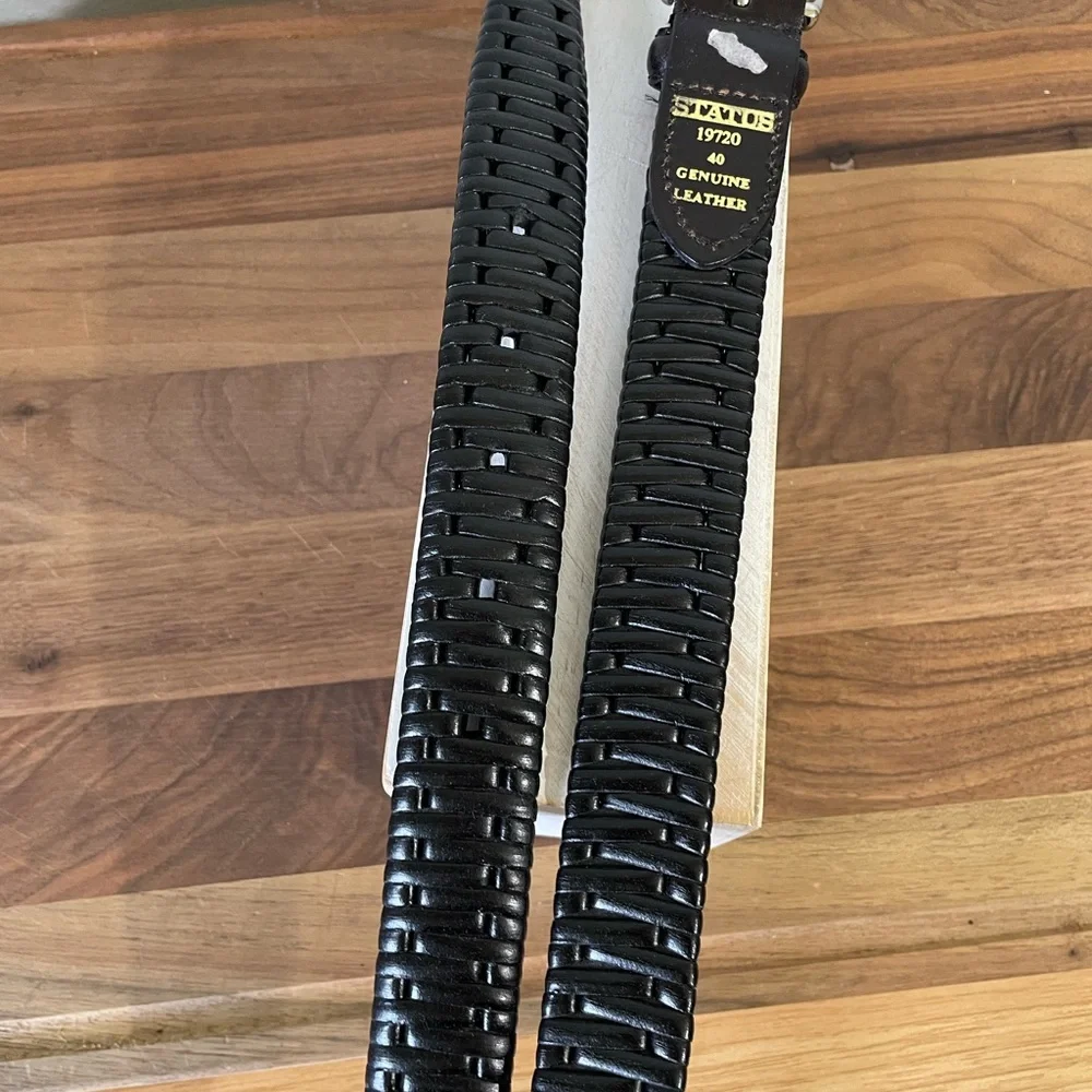 Vtg Status Genuine Leather Woven Black Belt Sz 40 Basketweave Buckle Classic